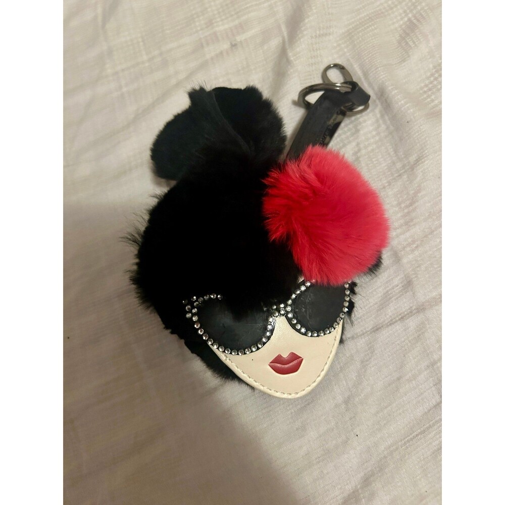 ALICE AND OLIVIA POM KEYCHAIN STACE FACE FAUX FUR